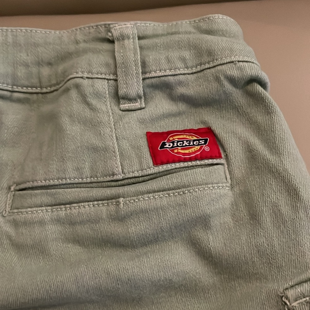 Dickies cargo shorts green